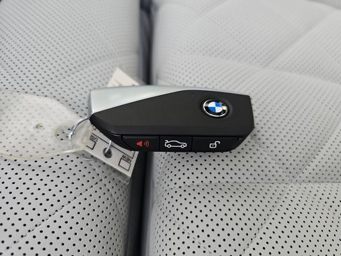 New 2026 BMW X5 xDrive50e w/ M Sport Package AWD/4WD image 38