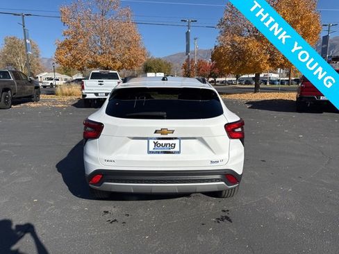 New 2026 Chevrolet Trax LT image 6