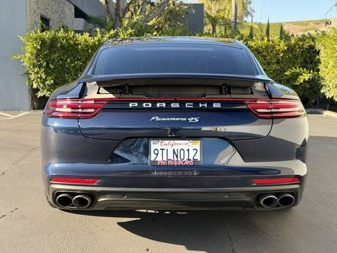 Used 2018 Porsche Panamera 4S image 9