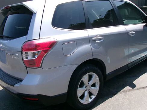 Used 2016 Subaru Forester 2.5i Limited w/ Popular Package #2 AWD/4WD image 6