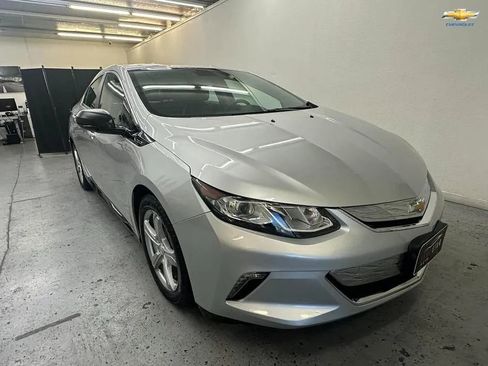 Used 2017 Chevrolet Volt LT w/ Comfort Package image 1
