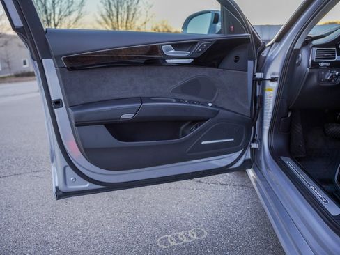 Used 2018 Audi A8 L 4.0T image 12
