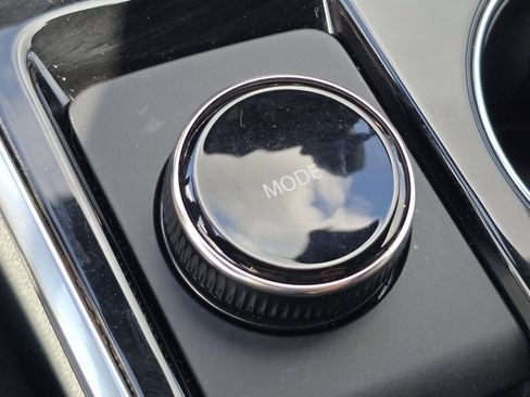 Used 2026 Chevrolet Equinox ACTIV w/ Convenience Package III image 14