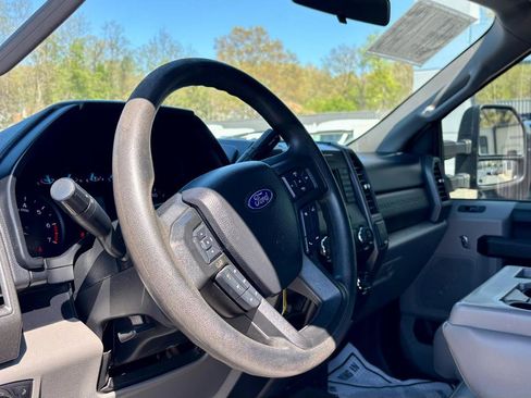 Used 2019 Ford F250 XL w/ XL Value Package AWD/4WD image 17