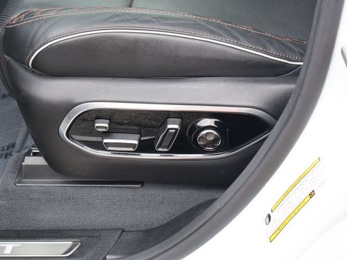 Used 2022 Jeep Grand Cherokee Summit w/ Advanced Protech Group IV AWD/4WD image 23