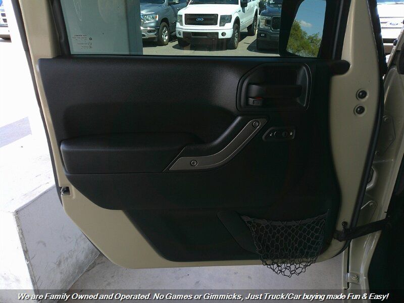 Used 2017 Jeep Wrangler Unlimited Sport w/ Quick Order Package 24S AWD/4WD image 13