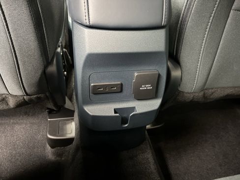 New 2025 Ford Maverick XLT w/ XLT Luxury Package image 11