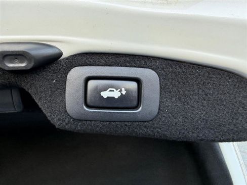 Used 2012 Lexus LS 460 image 13