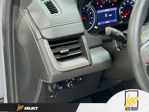 Used 2023 GMC Terrain AT4 AWD/4WD image 13