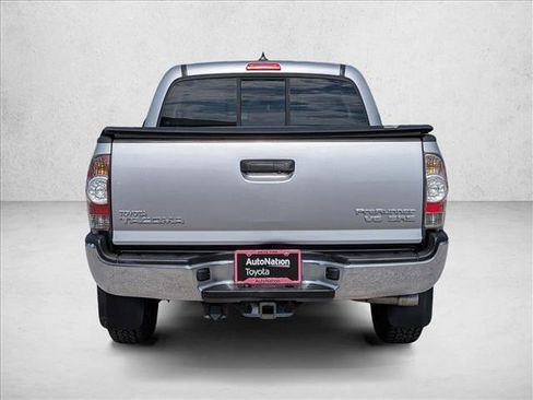 Used 2014 Toyota Tacoma PreRunner w/ SR5 Package RWD image 7
