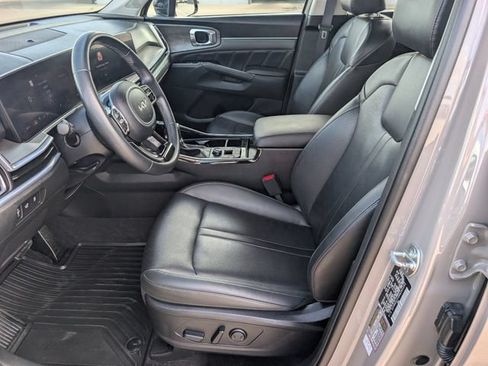 Used 2024 Kia Sorento SX AWD/4WD image 8