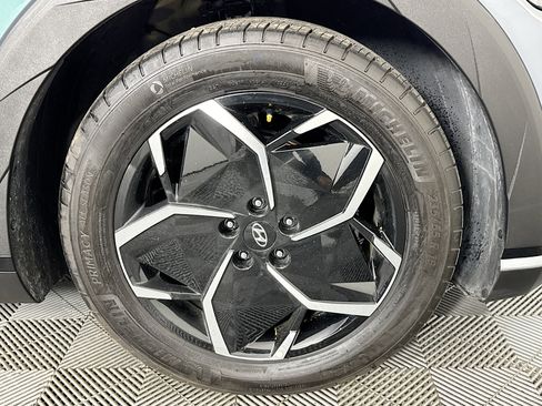 Used 2024 Hyundai Ioniq 5 SEL image 30