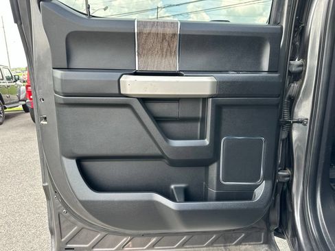 Used 2019 Ford F250 Lariat w/ Lariat Ultimate Package AWD/4WD image 16