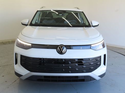 New 2026 Volkswagen Tiguan S FWD image 10