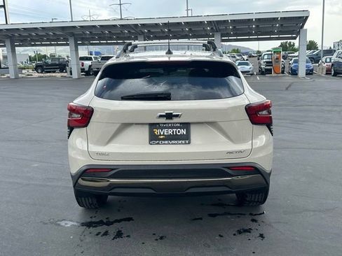 New 2026 Chevrolet Trax ACTIV w/ Sunroof Package FWD image 23