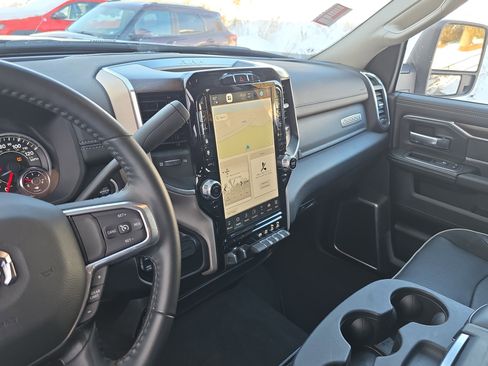 Used 2024 RAM 2500 Laramie image 24