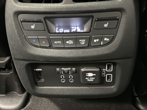 Used 2022 Honda Pilot Touring image 41