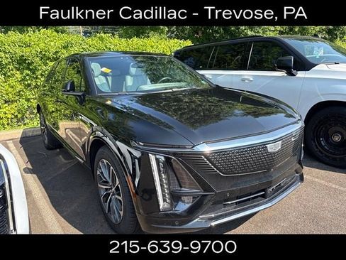 Certified 2024 Cadillac Lyriq Sport w/ LPO, Floor Liner Package AWD/4WD image 5