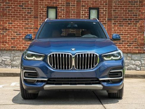 Used 2023 BMW X5 xDrive40i w/ Premium Package AWD/4WD image 2