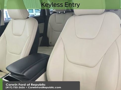 Certified 2022 Ford Edge Titanium image 12