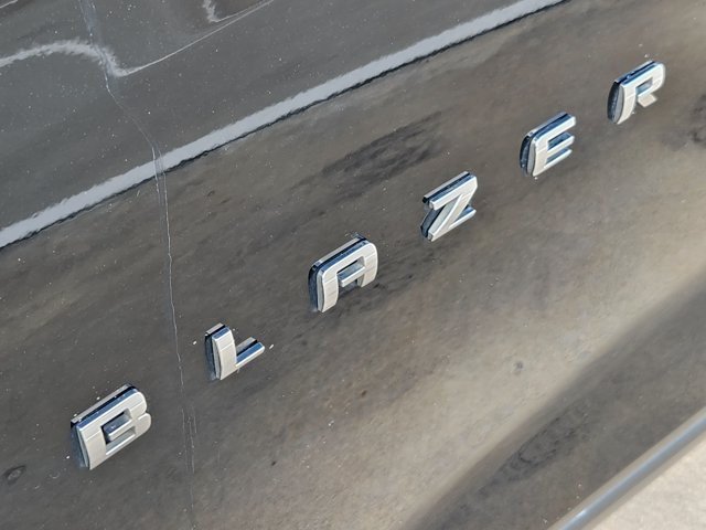 Used 2024 Chevrolet Blazer LT w/ Convenience Package FWD image 11