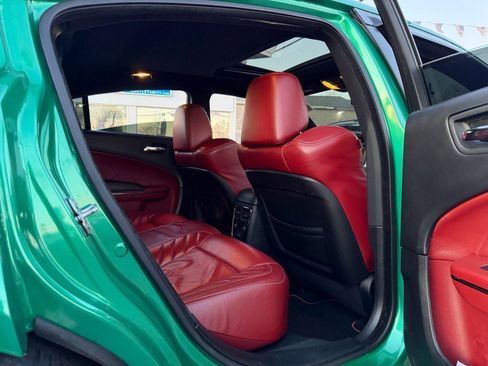 Used 2020 Dodge Charger SRT Hellcat w/ Carbon/Suede Interior Package image 11