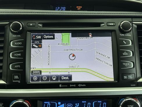 Used 2019 Toyota Highlander Limited image 27