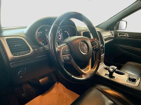 Used 2015 Jeep Grand Cherokee Overland w/ Advanced Technology Group AWD/4WD image 12