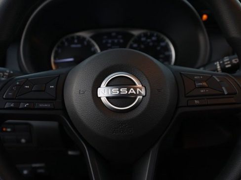 New 2025 Nissan Kicks Play S image 25