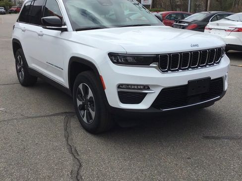 Used 2022 Jeep Grand Cherokee Limited 4xe AWD/4WD image 1