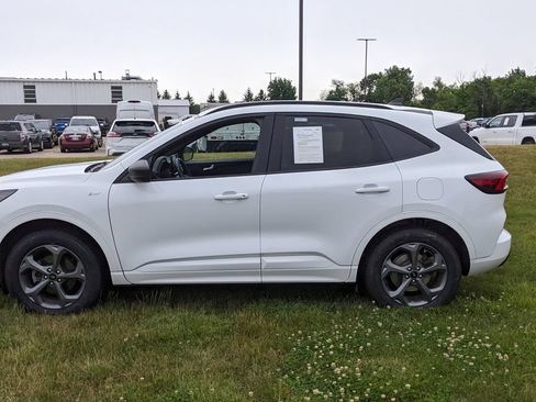 Certified 2023 Ford Escape ST-Line w/ Tech Pack #1 AWD/4WD image 6