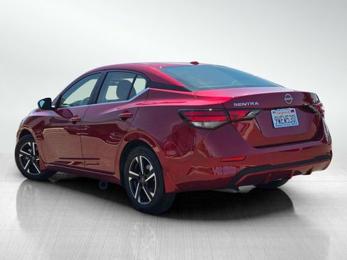 Used 2025 Nissan Sentra SV w/ All-Weather Package FWD image 9