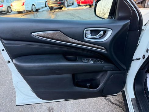 Used 2015 INFINITI QX60 AWD w/ Premium Plus Package image 13