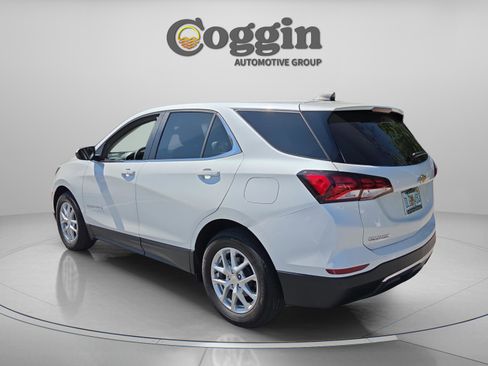 Used 2023 Chevrolet Equinox LT image 3