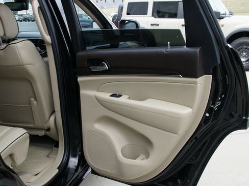 Used 2020 Jeep Grand Cherokee Overland image 30