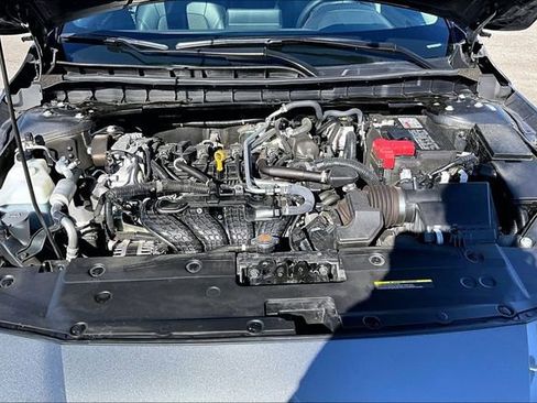 Used 2025 Nissan Altima 2.5 SR image 33