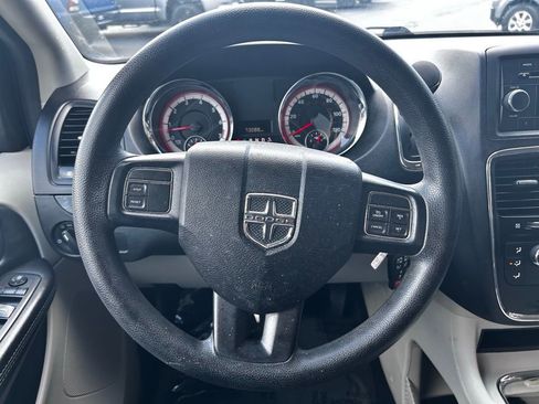 Used 2014 Dodge Grand Caravan SXT FWD image 20