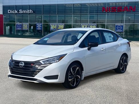 New 2025 Nissan Versa SR w/ Trunk Package image 5