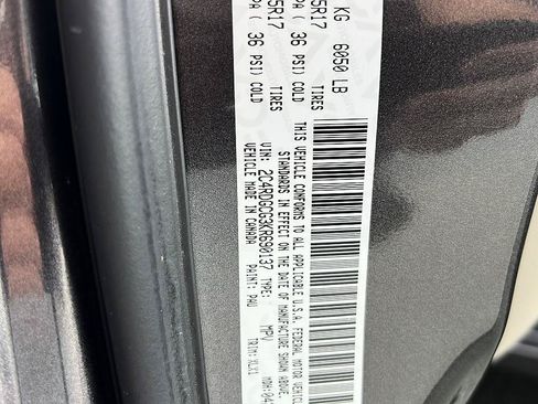 Used 2019 Dodge Grand Caravan SXT FWD image 19