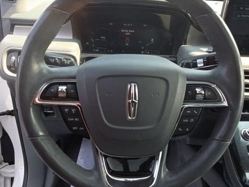 Used 2023 Lincoln Nautilus Reserve w/ Cargo Utility Package FWD image 17
