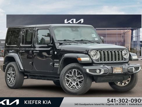 Used 2024 Jeep Wrangler Unlimited Sahara AWD/4WD image 1