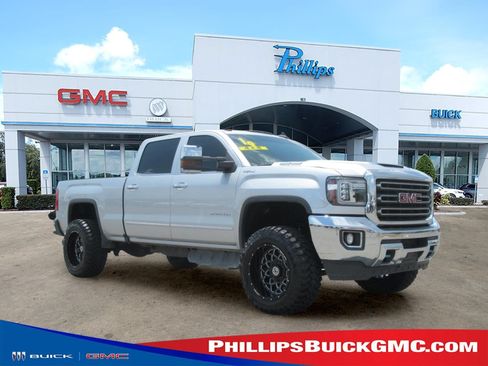 Used 2019 GMC Sierra 2500 SLT w/ Duramax Plus Package AWD/4WD image 1