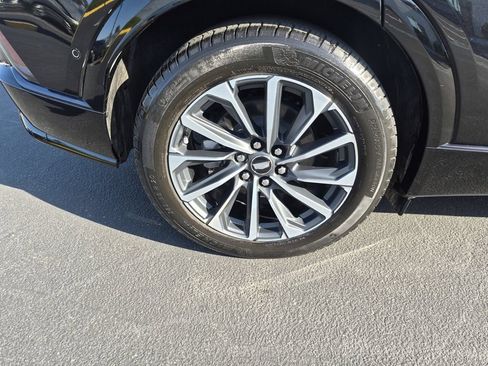Used 2024 Cadillac Lyriq Sport RWD image 9