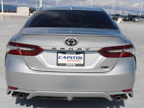 Used 2022 Toyota Camry XSE FWD image 4