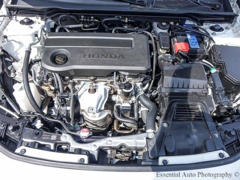 Used 2025 Honda Civic Sport image 26