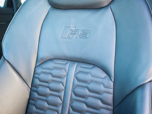 Used 2025 Audi RS 6 performance w/ Matte Carbon Package image 40