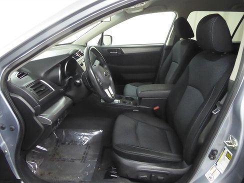 Used 2017 Subaru Outback 2.5i Premium image 20