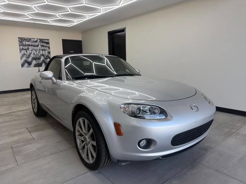 Used 2008 MAZDA MX-5 Miata Touring image 12