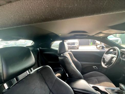 Used 2022 Dodge Challenger R/T w/ Plus Package image 23