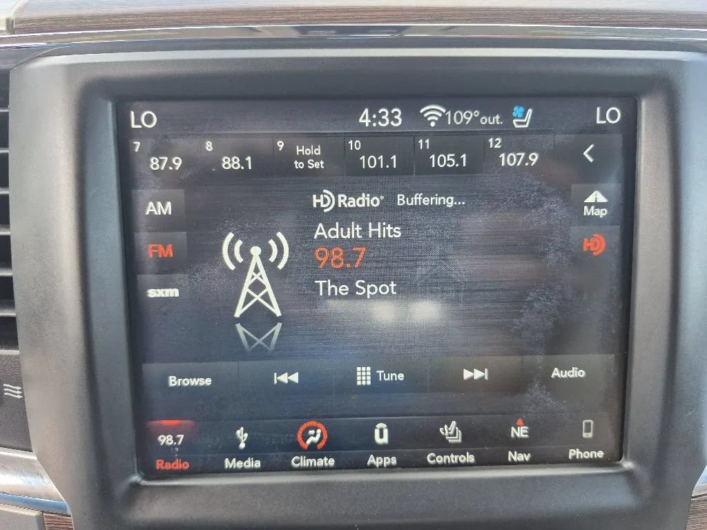 Used 2018 RAM 1500 Laramie w/ Convenience Group RWD image 33